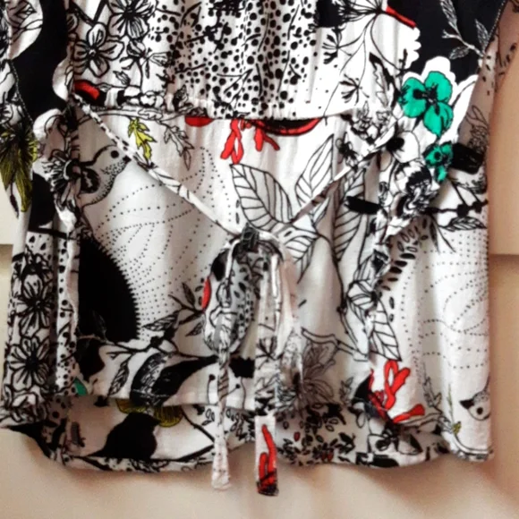 HOST PICK, DEPT, Colouring Book peplum top - Picture 2 of 7